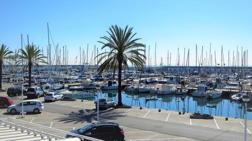 Marina Port & Beach-Apartment Masnou Buitenkant foto